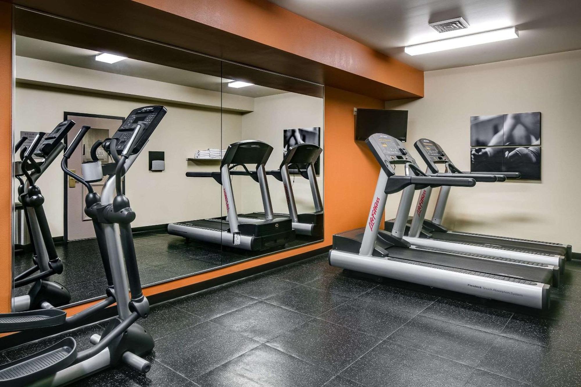 Country Inn & Suites By Radisson, Madison West, Wi Мидълтън Екстериор снимка