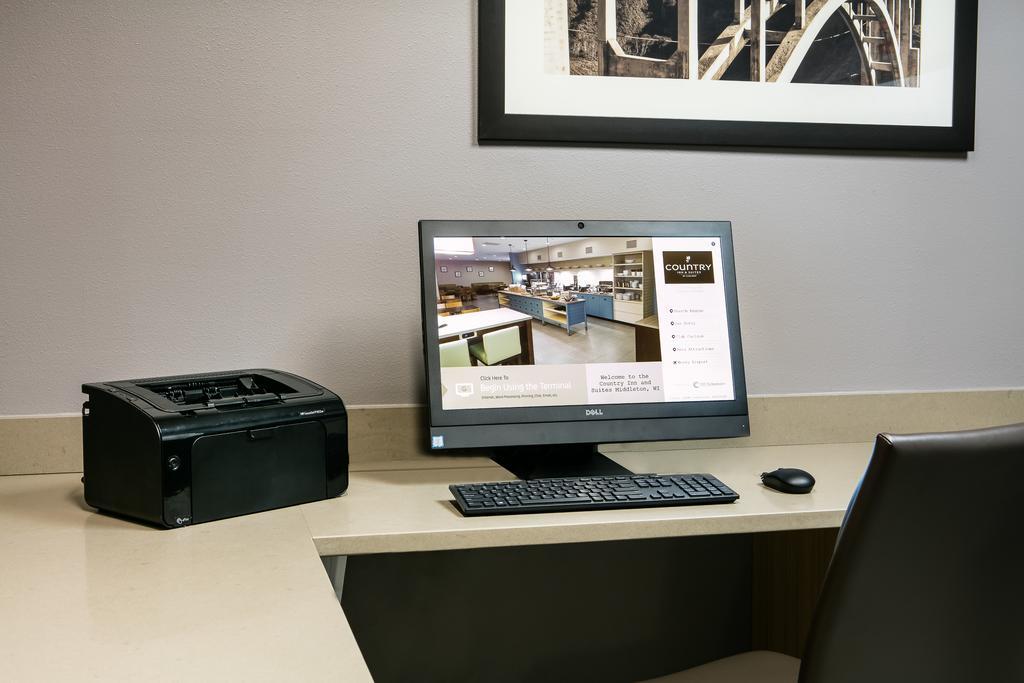 Country Inn & Suites By Radisson, Madison West, Wi Мидълтън Екстериор снимка